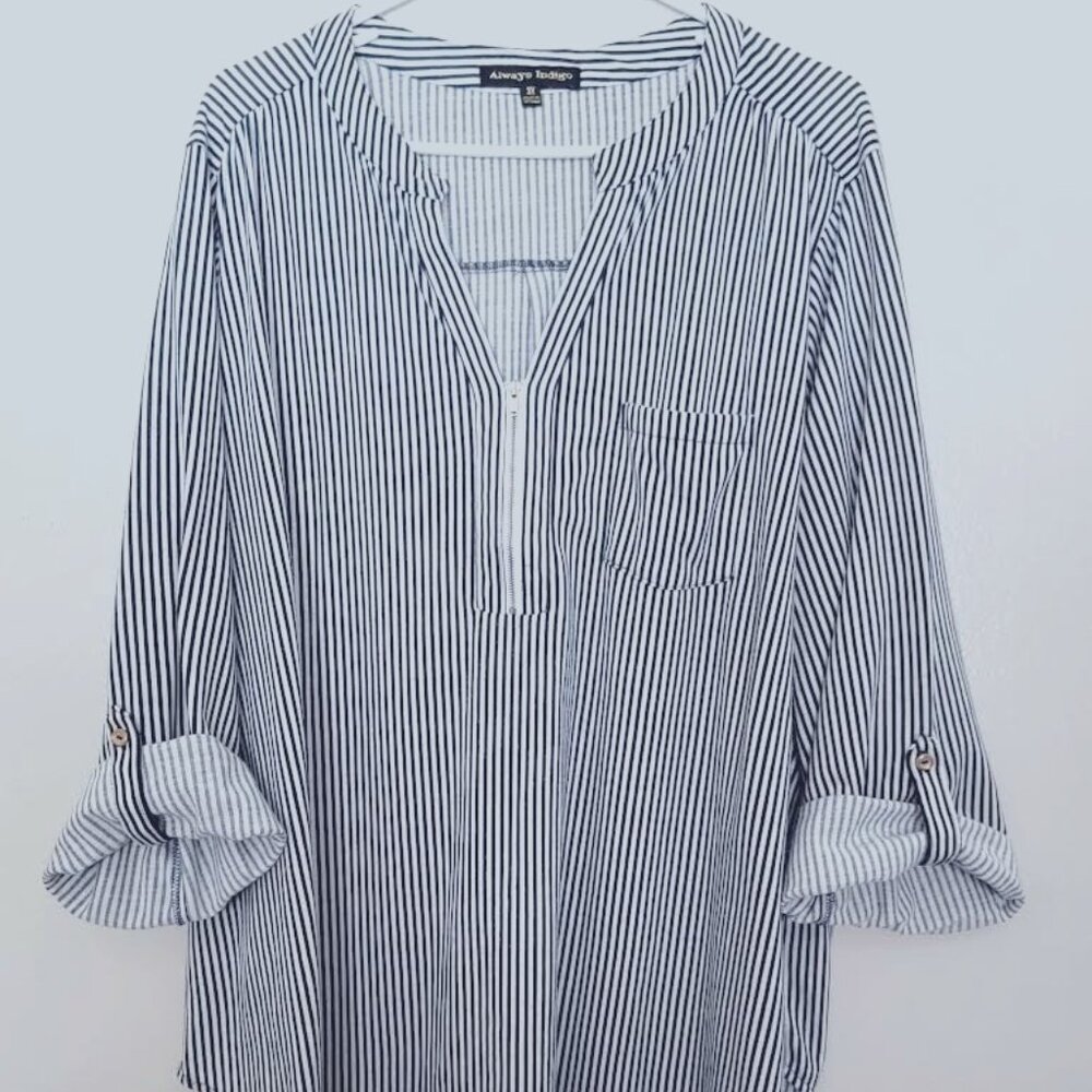 Always Indigo Zip V-neck | Size 3X